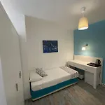 Larimar Otel *