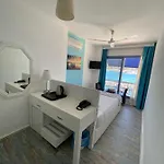Otel Larimar Çeşme