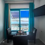 Otel Larimar