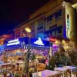 Otel Larimar Çeşme