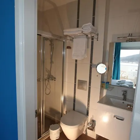 Larimar 酒店 Çeşme