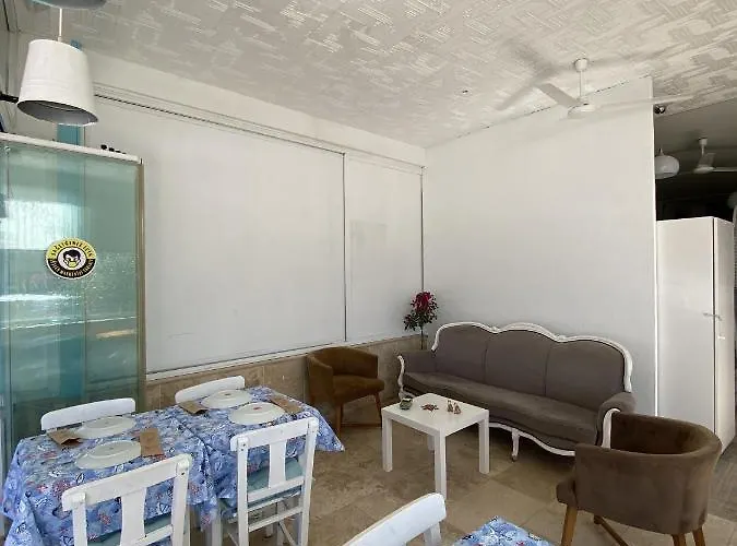 Larimar Hotel Çeşme