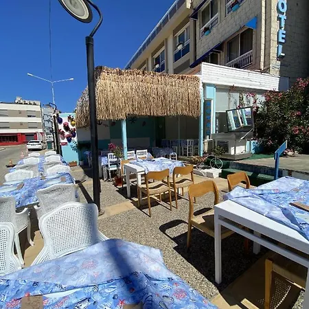 Larimar Hotel *