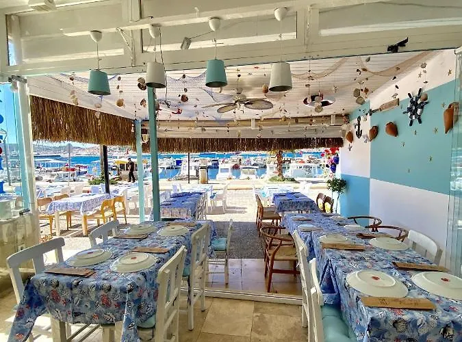 Larimar Otel Çeşme